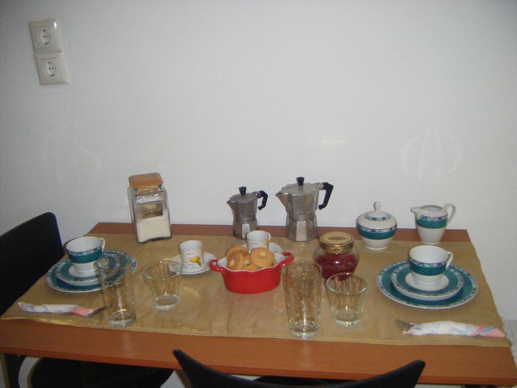 Elianthos Apartment *