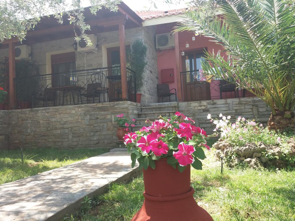 Elianthos Apartment *